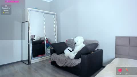 Snapshot of aurelia_katto chatting on 07/16/26, 05:57 Rose online show from 07/16/26, 05:57