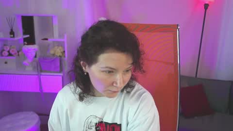 Snapshot of aureliagleam chatting on 05/16/26, 08:00 Aurelia online show from 05/16/26, 08:00