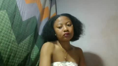 aurelie08 online show from 06/19/26, 01:21