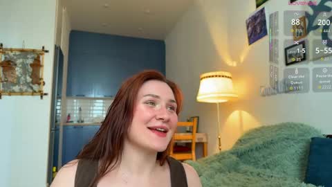 Snapshot of auriktrix chatting on 04/22/26, 10:28 AURIKA OR AURA online show from 04/22/26, 10:28