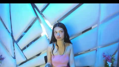 aurora online show from 12/02/25, 05:08