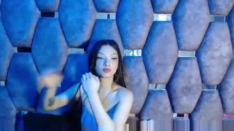 aurora online show from 04/18/26, 02:54