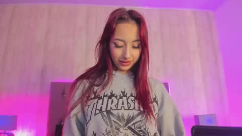 Aurora  online show from 11/13/25, 04:22