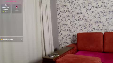 Snapshot of aurora_borealiss chatting on 09/24/25, 06:55 Aurora online show from 09/24/25, 06:55