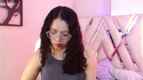 Aurora online show from 01/13/26, 01:55