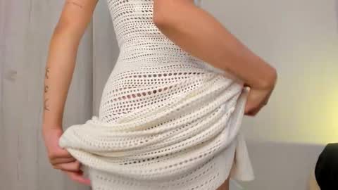 Snapshot of aurora_bunnie chatting on 02/17/26, 09:21 Sharith online show from 02/17/26, 09:21