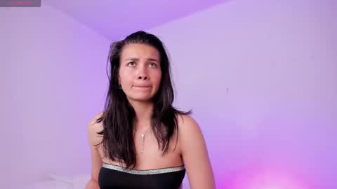 Snapshot of aurora_divine chatting on 04/25/26, 07:00 aurora_divine online show from 04/25/26, 07:00