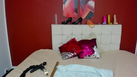 Snapshot of aurora_doll_ chatting on 01/25/25, 12:37 AURORA online show from 01/25/25, 12:37