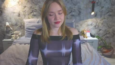 Kate online show from 03/25/26, 02:28