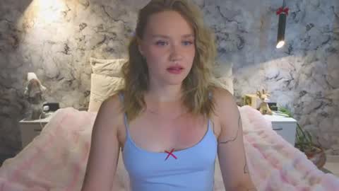 Snapshot of aurora_golden chatting on 07/03/26, 08:43 Kate online show from 07/03/26, 08:43