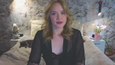 Snapshot of aurora_golden chatting on 07/18/26, 07:12 Kate online show from 07/18/26, 07:12