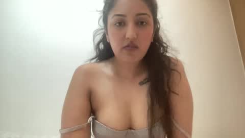 Snapshot of aurora_maharaj786 chatting on 04/25/26, 03:09 Aurora online show from 04/25/26, 03:09