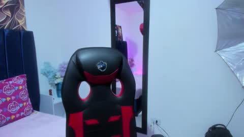 Snapshot of aurora_wish chatting on 02/21/26, 12:39 aurora_wish online show from 02/21/26, 12:39