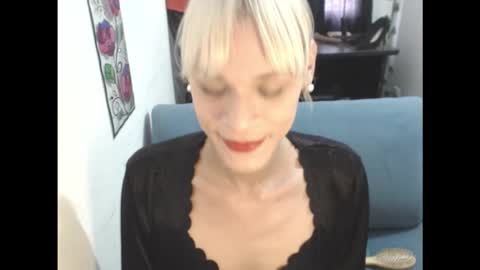 AURORA online show from 12/21/25, 07:21