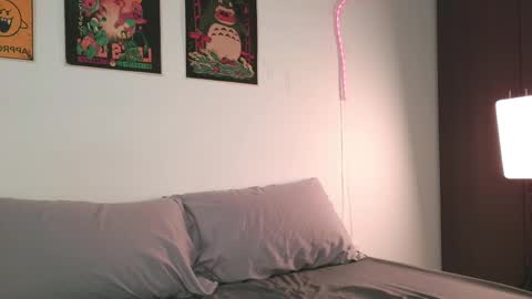 Aurora online show from 04/10/26, 01:55