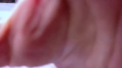 Aurora  Follow me online show from 12/13/25, 10:48