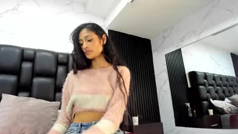 Aurora online show from 12/20/25, 12:56