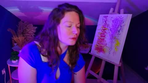 auroraborealis__ online show from 11/25/25, 07:41