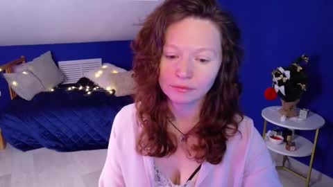 auroraborealis__ online show from 01/13/26, 06:29