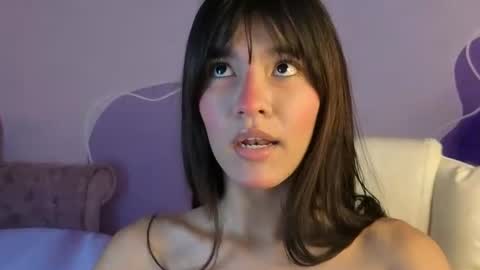 auroracute2 online show from 01/06/26, 01:37