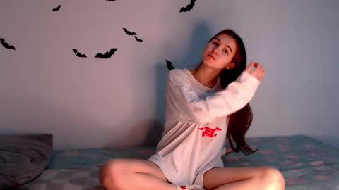 Snapshot of aurorandy chatting on 10/22/25, 02:17 Alex Rockzeee online show from 10/22/25, 02:17