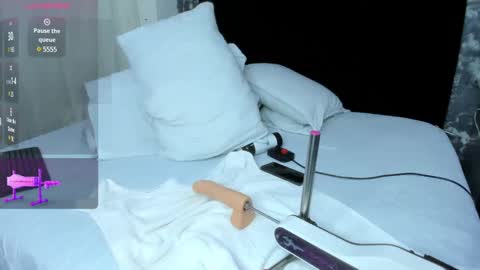 Aurora Rojas online show from 02/21/25, 07:12