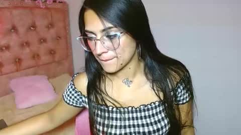 Snapshot of aurorasmith744 chatting on 02/26/26, 02:27 aurorasmith744 online show from 02/26/26, 02:27