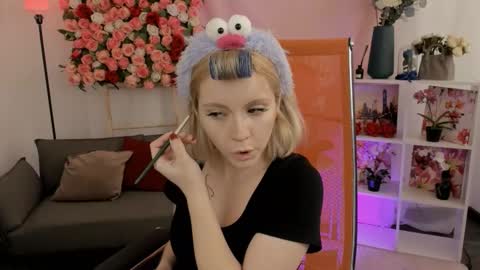 aurorawrenfield online show from 03/05/26, 04:52