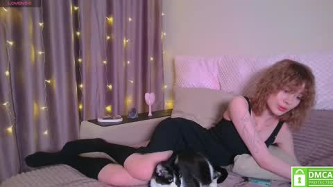 Aurora  online show from 03/30/26, 11:28