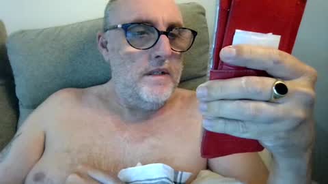 Snapshot of aussie_ozzie chatting on 07/11/26, 07:44 aussie_ozzie online show from 07/11/26, 07:44