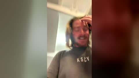 Aussie online show from 03/15/26, 09:37