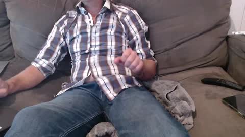 Snapshot of aussiemanvslady chatting on 03/07/25, 10:21 AussieDeviantsAnomymous online show from 03/07/25, 10:21