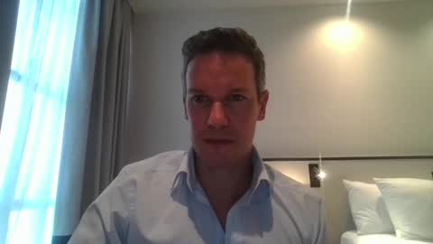 aussiesurfer0000 online show from 02/10/25, 08:53