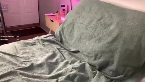 aussietwunkboy online show from 11/20/25, 03:50