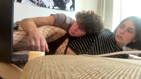 Snapshot of austensweet chatting on 08/02/26, 01:20 austensweet online show from 08/02/26, 01:20