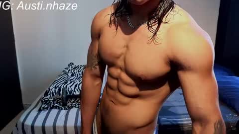 Snapshot of austiin_haze chatting on 04/19/26, 12:26 Austin online show from 04/19/26, 12:26
