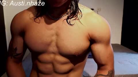 Snapshot of austiin_haze chatting on 04/29/26, 02:32 Austin online show from 04/29/26, 02:32