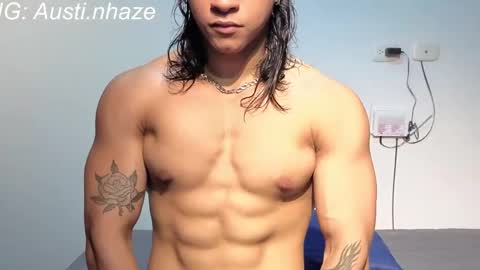Snapshot of austiin_haze chatting on 05/05/26, 01:13 Austin online show from 05/05/26, 01:13