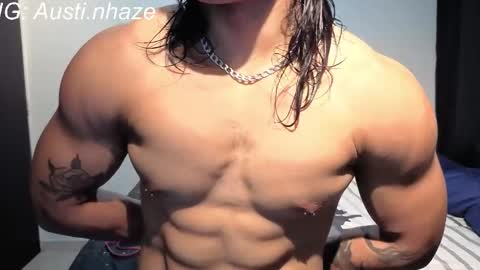 Snapshot of austiin_haze chatting on 05/10/26, 02:17 Austin online show from 05/10/26, 02:17