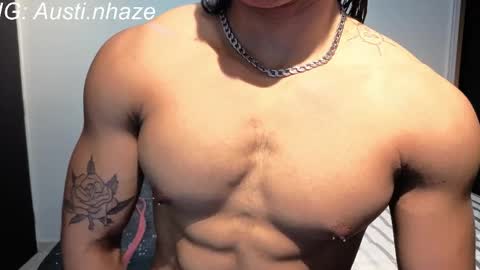 Snapshot of austiin_haze chatting on 05/11/26, 02:39 Austin online show from 05/11/26, 02:39