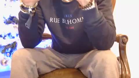 Austin online show from 11/30/25, 07:51