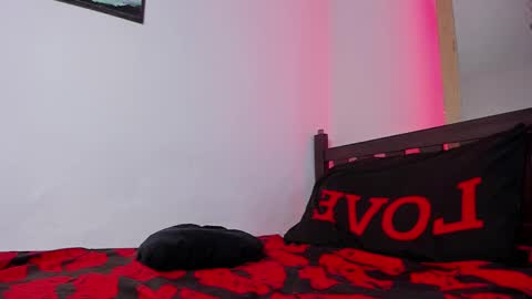 astin nice online show from 02/26/25, 07:05