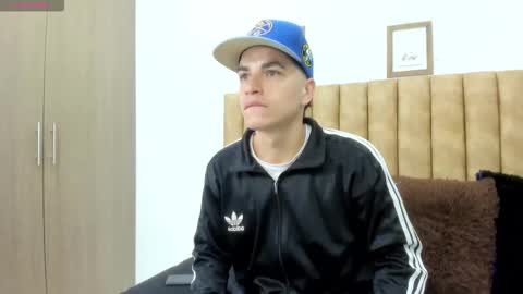 Snapshot of austinprrr chatting on 12/01/25, 01:27 austinprrr online show from 12/01/25, 01:27