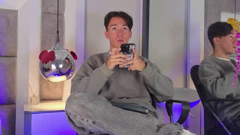 austinreeds online show from 04/03/26, 12:47