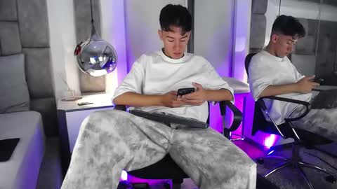 austinreeds online show from 05/04/26, 01:29