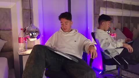 austinreeds online show from 05/06/26, 12:21