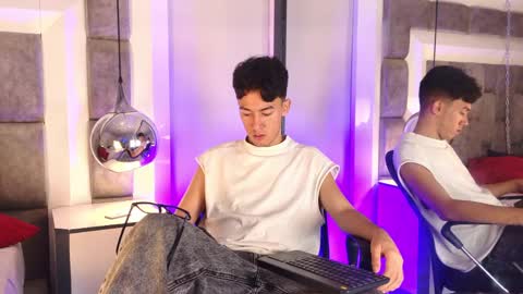austinreeds online show from 06/02/26, 01:46