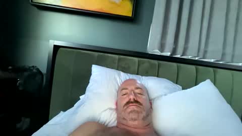 Snapshot of austintoner85 chatting on 10/15/25, 08:42 austintoner85 online show from 10/15/25, 08:42