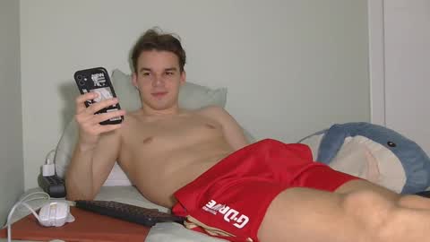 Snapshot of auston_r1ch chatting on 02/07/25, 01:53 Auston 3 online show from 02/07/25, 01:53