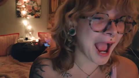 Autie 3 online show from 03/29/26, 03:17